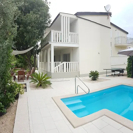 Villa Ana Sevid Exterior photo