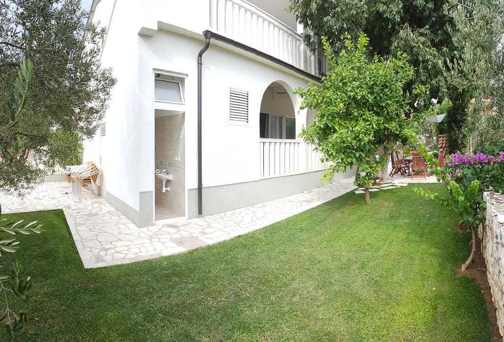 Villa Ana